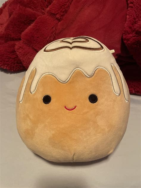 I Tried the New Chanel Cinnamon Roll Squishmallow and Here's 